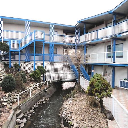 וורנון Blue Stream Motel מראה חיצוני תמונה