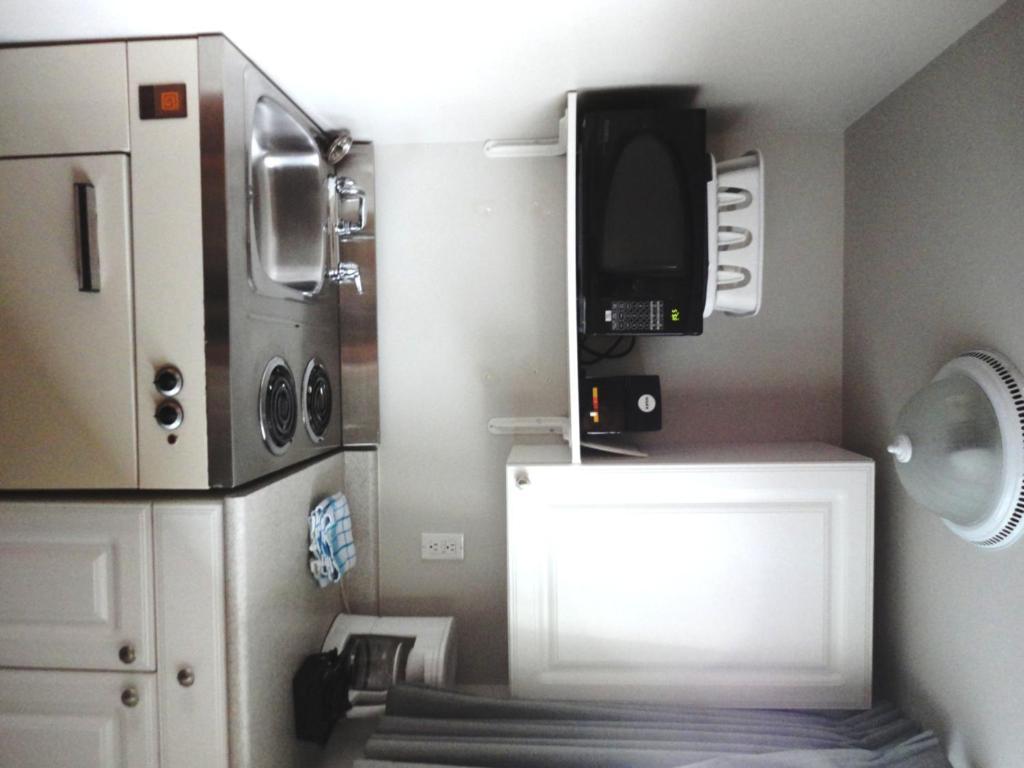 וורנון Blue Stream Motel מראה חיצוני תמונה