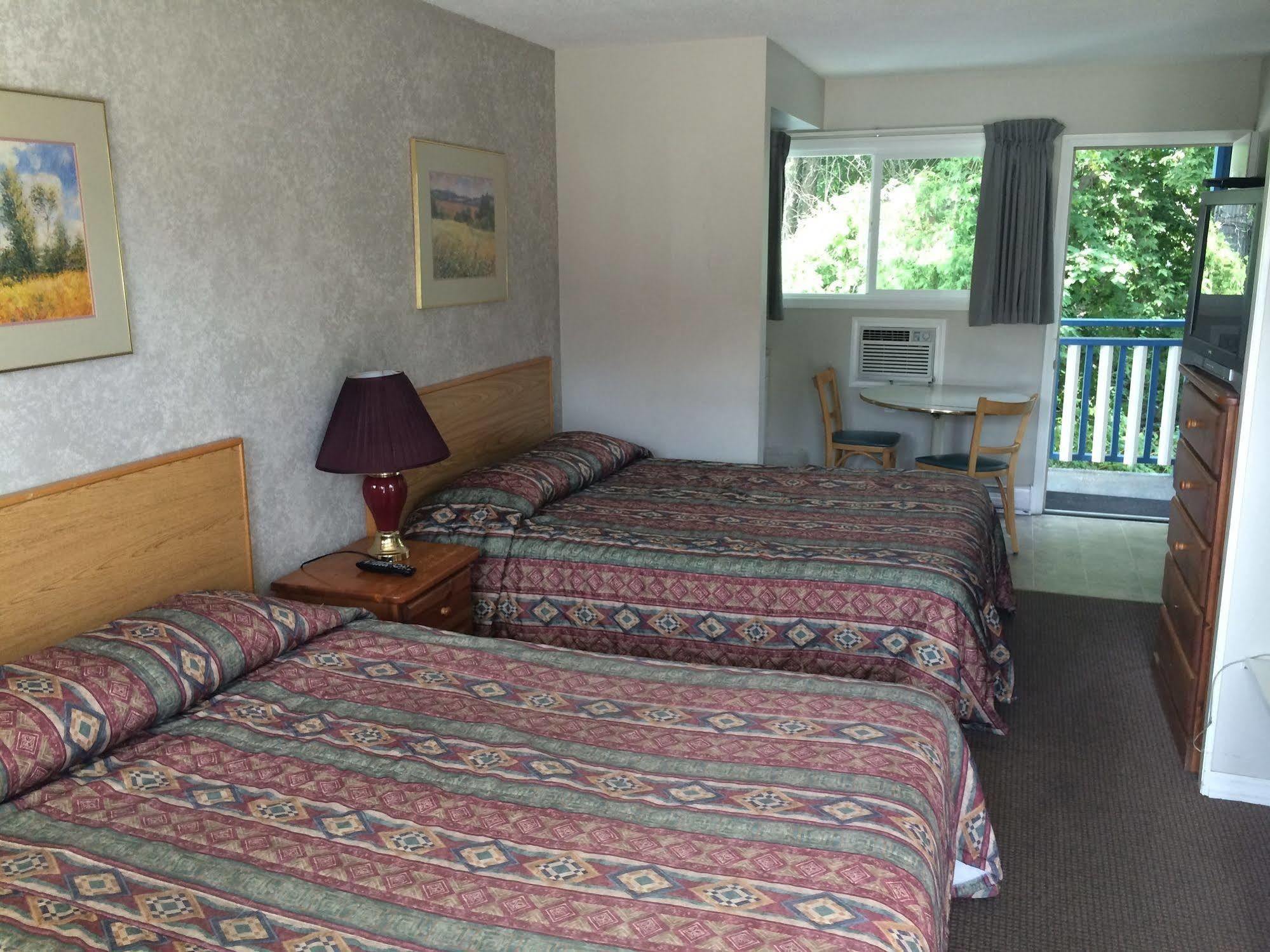 וורנון Blue Stream Motel מראה חיצוני תמונה